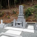 梶谷家様：岡山型１尺角蓮華四重台・戒名柱（代々墓）巻石工事