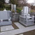 小林家様　デザイン墓石【絆Ⅱ】地上納骨型（大島石）